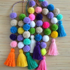 Pompons et perles