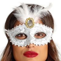 Masque décoratif avec plume et fleur blanche