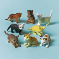 Figurines assortis de chats - 12 unités