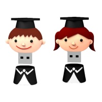 Clé USB en forme d'enfant avec toque de graduation de 8 Go - 1 unité