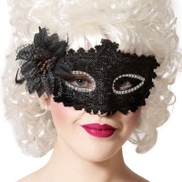 Masque avec dentelle noire