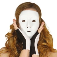 Masque sinistre en plastique blanc