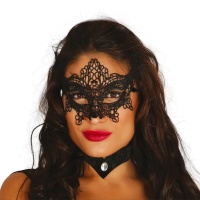 Masque brodé noir fin