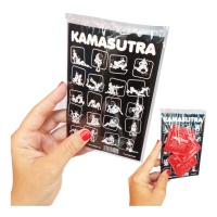 Carte postale kamasutra avec 3 préservatifs