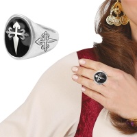 Bague avec croix médiévale